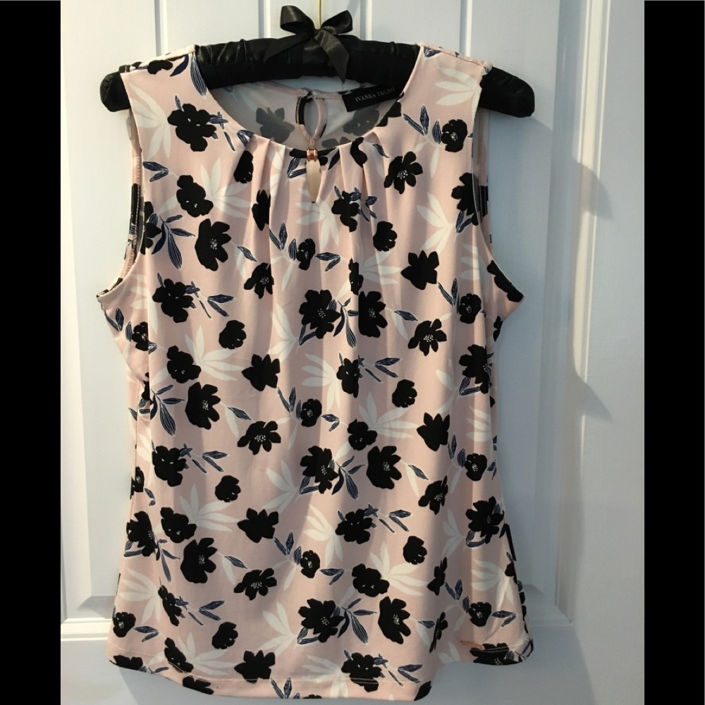 Floral Sleeveless Blouse